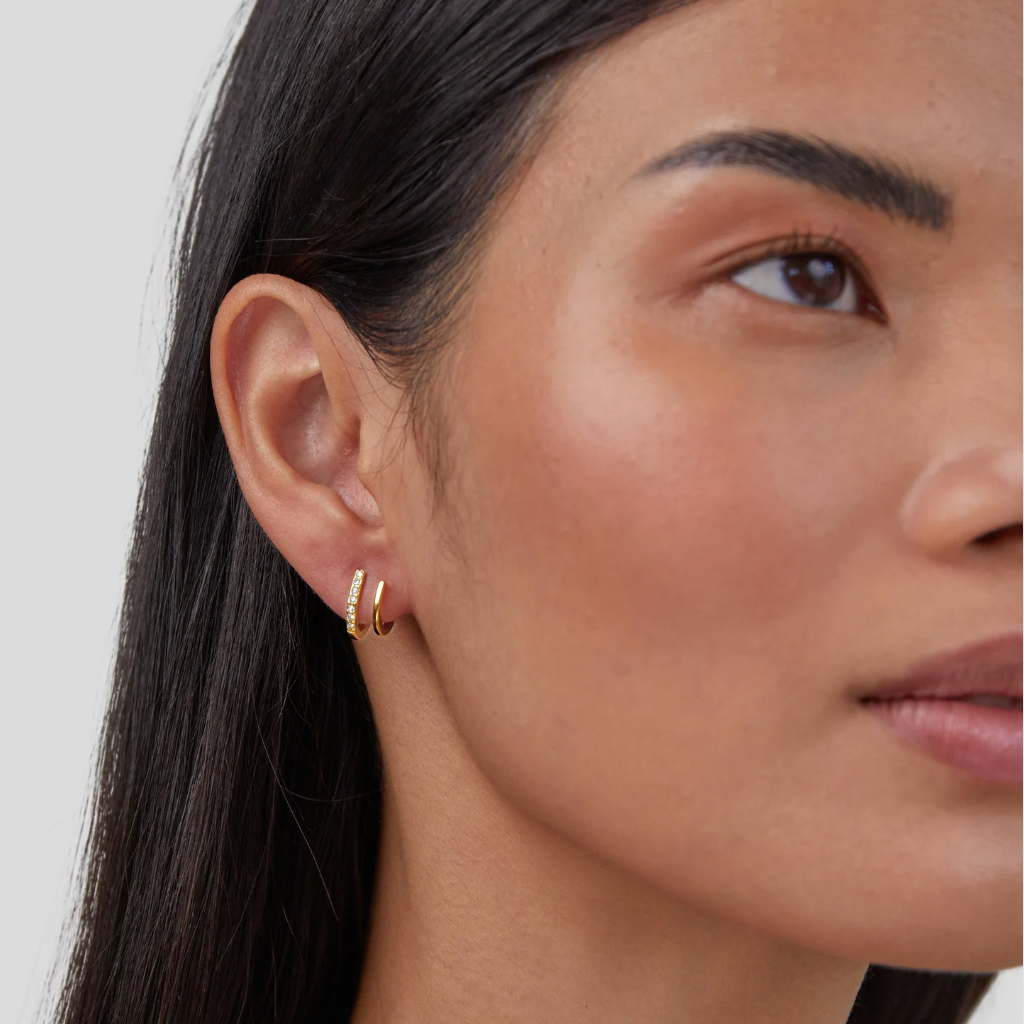 ROMINA | STYLISH CRYSTAL CLAW EARRINGS