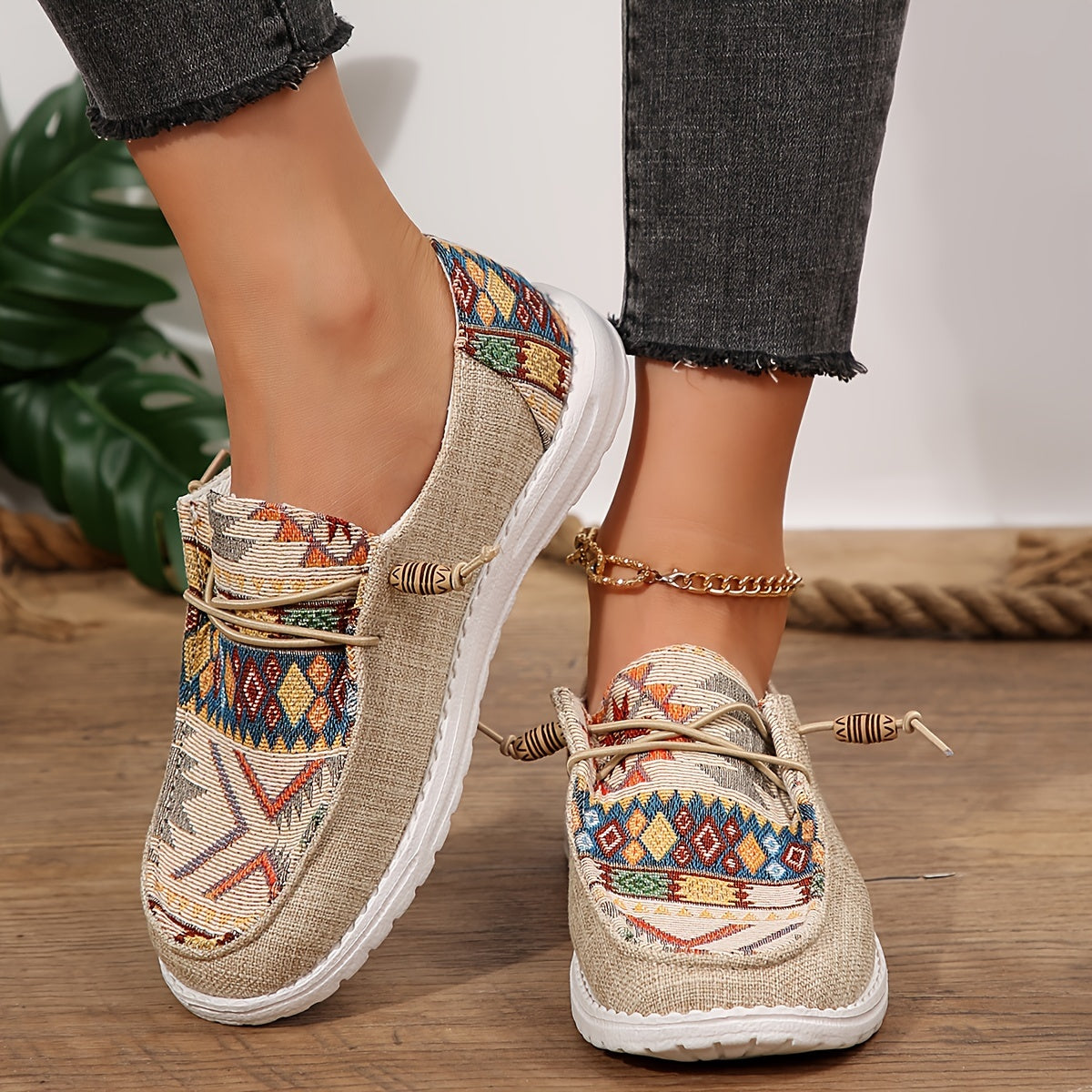 Women’s Vintage Ethnic Lace-Up Shoes