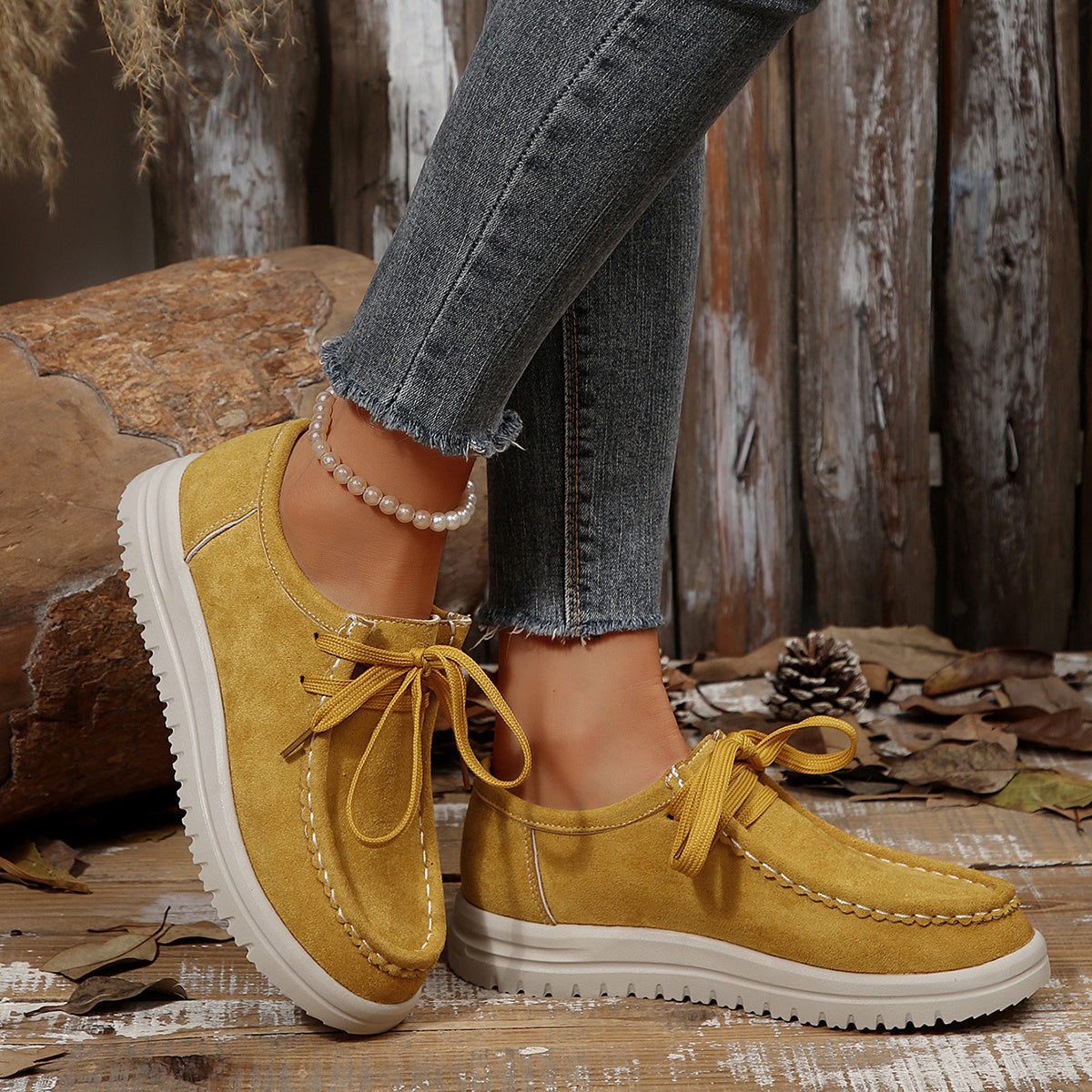 Women's Vintage Lace-Up Moccasin Shoes