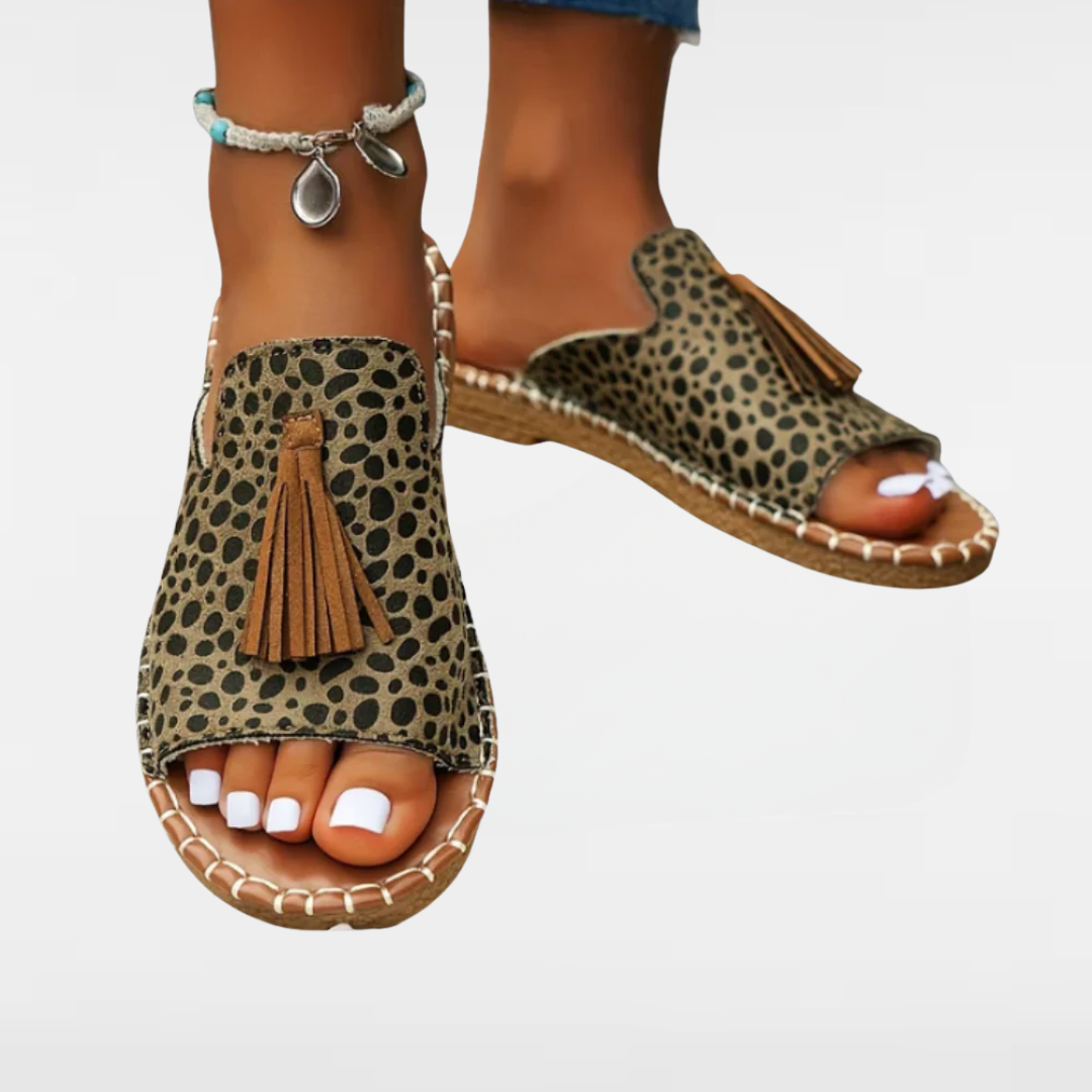 LORRAINE | CASUAL ORTHOPEDIC SANDALS.