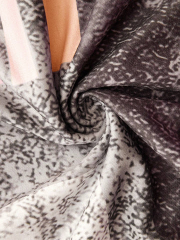 Auralie | Abstract Pattern Blouse