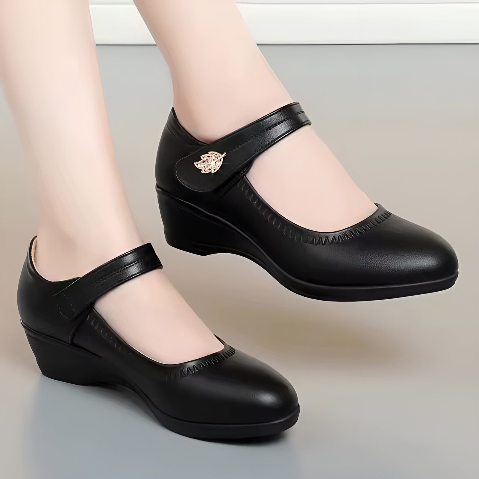 Evelise | Classic Comfort Wedge Shoes