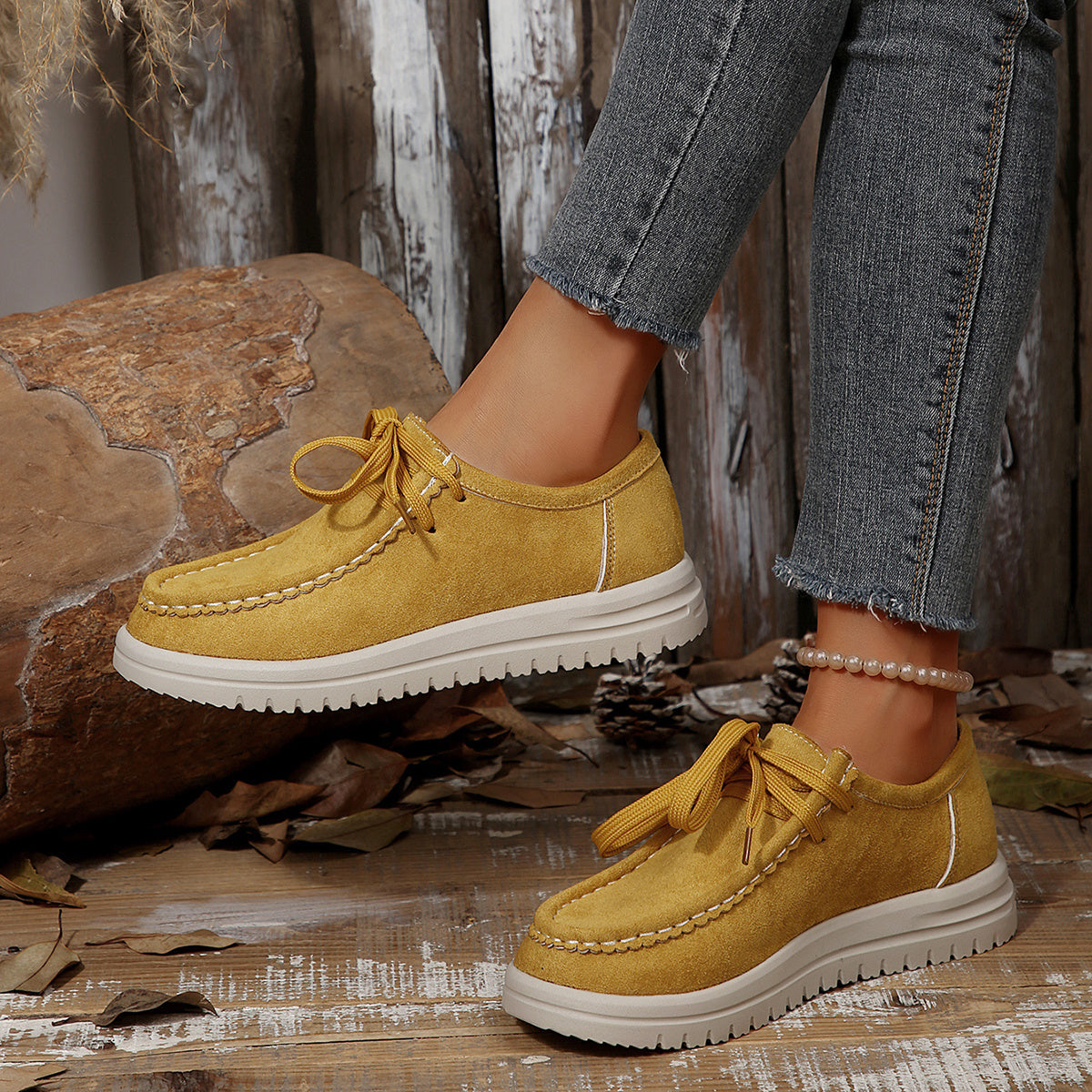 Women's Vintage Lace-Up Moccasin Shoes