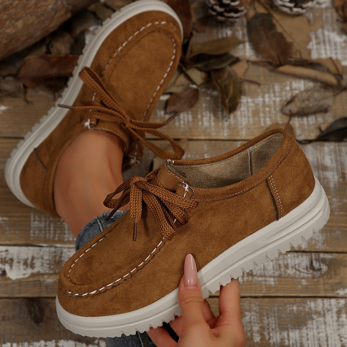 Women's Vintage Lace-Up Moccasin Shoes