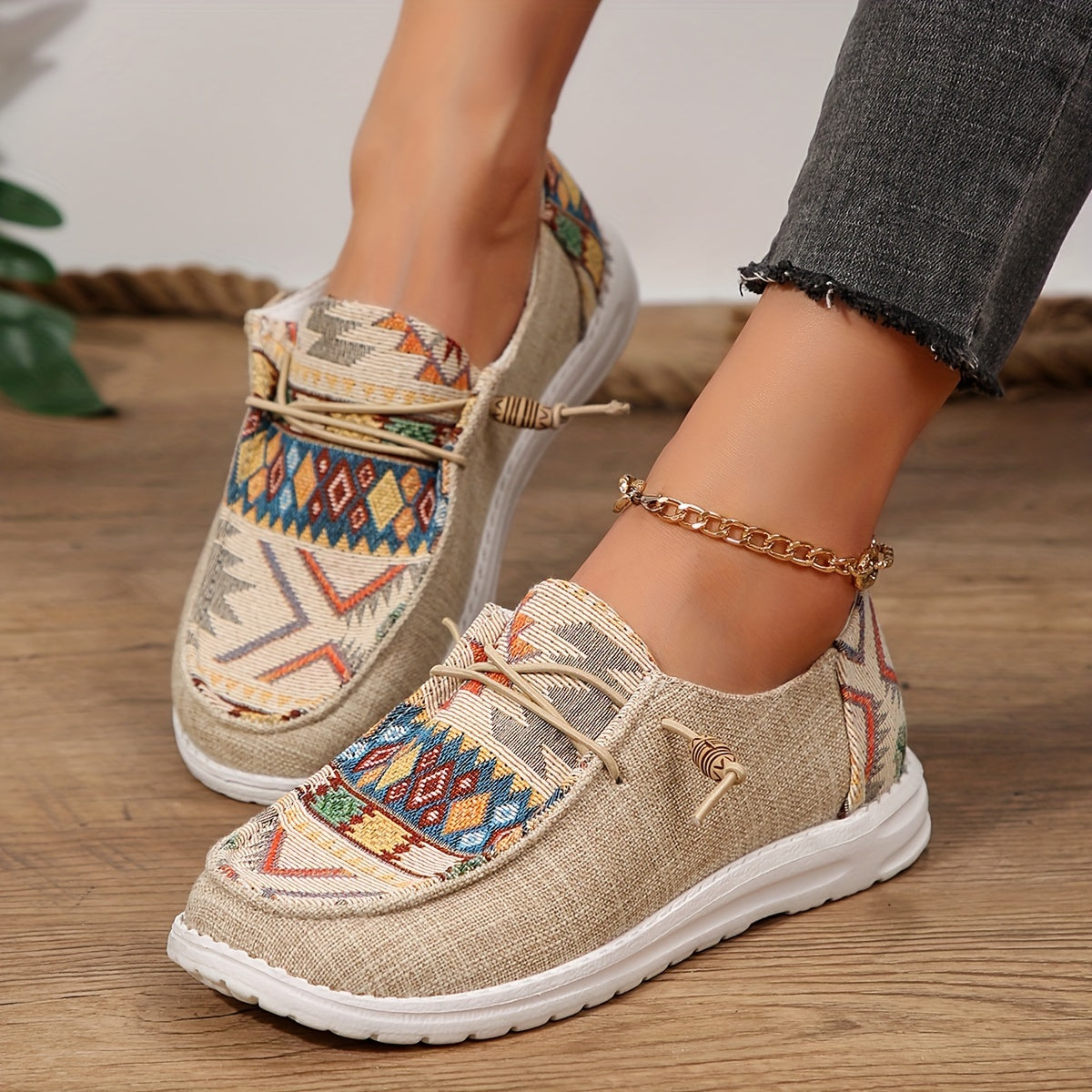 Women’s Vintage Ethnic Lace-Up Shoes