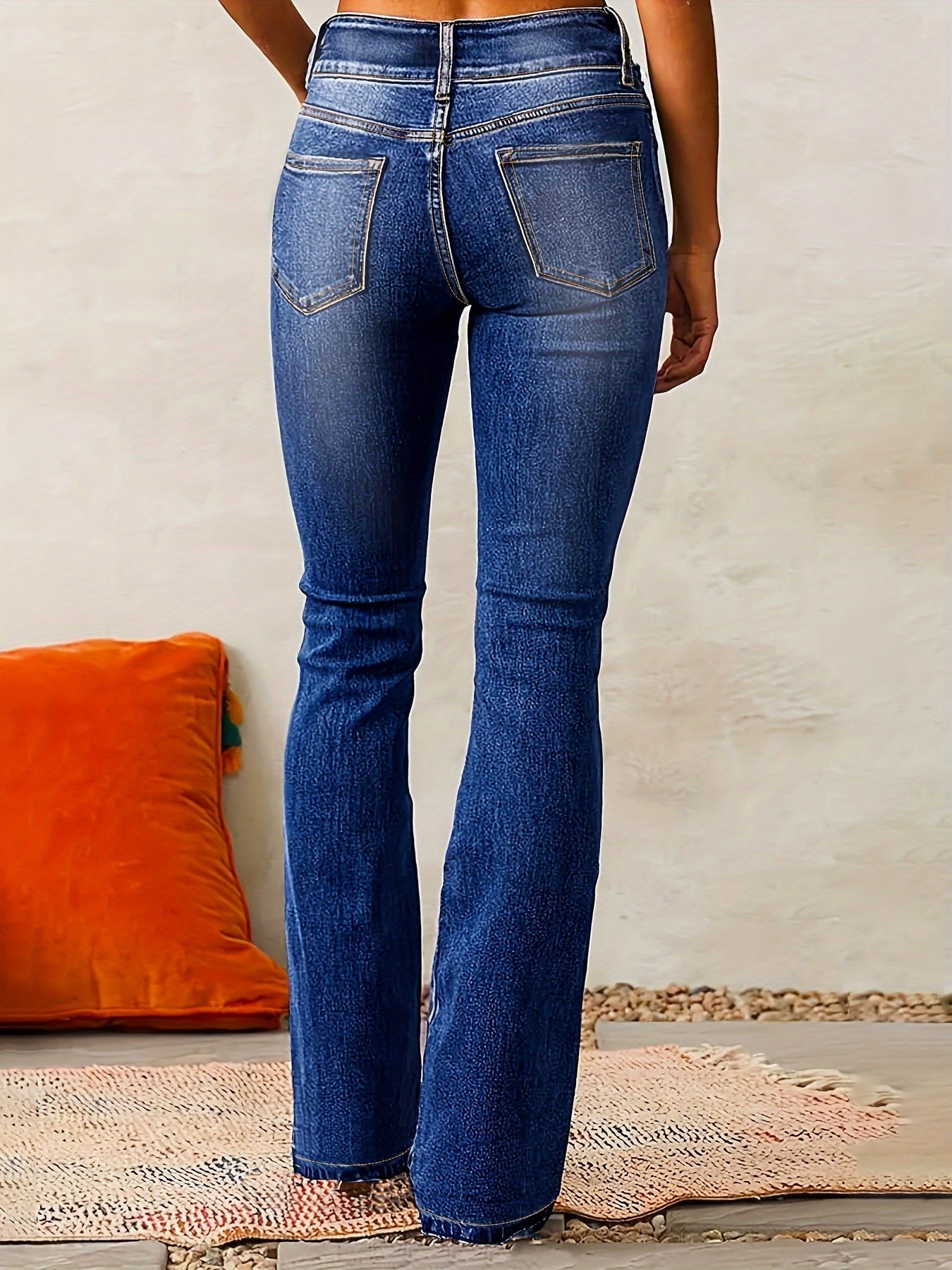 Amelise | Trendy Flare Jeans