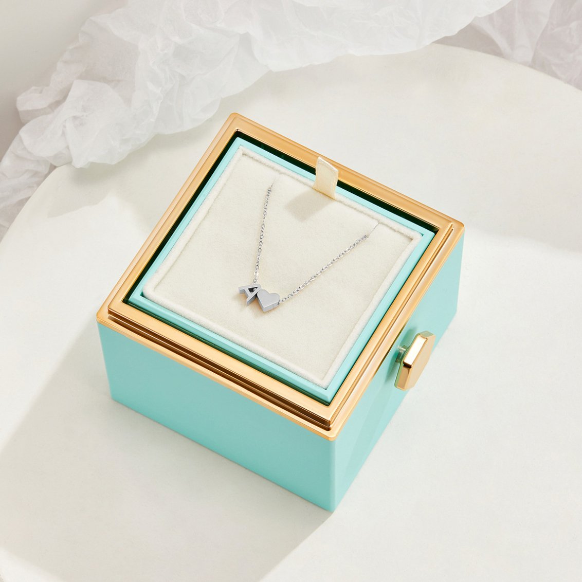 YAHNA | LETTER INITIAL SILVER NECKLACE