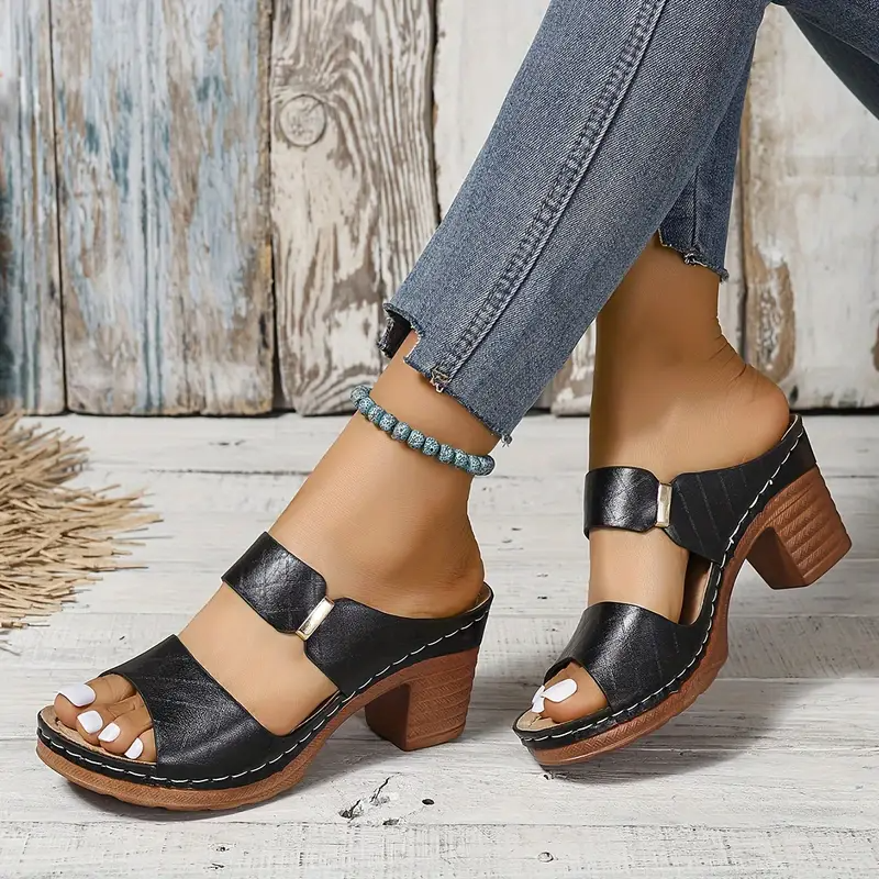 ARAH | CHIC ORTHOPEDIC SANDALS